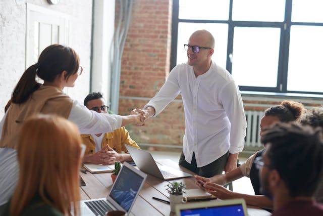 Cómo adaptarte a un nuevo equipo de trabajo