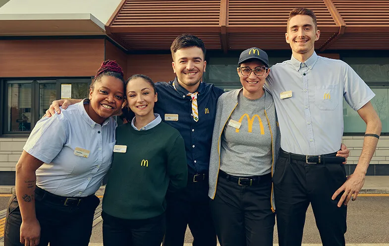 Trabajar en McDonald’s Italia: oportunidades reales para empezar rápido